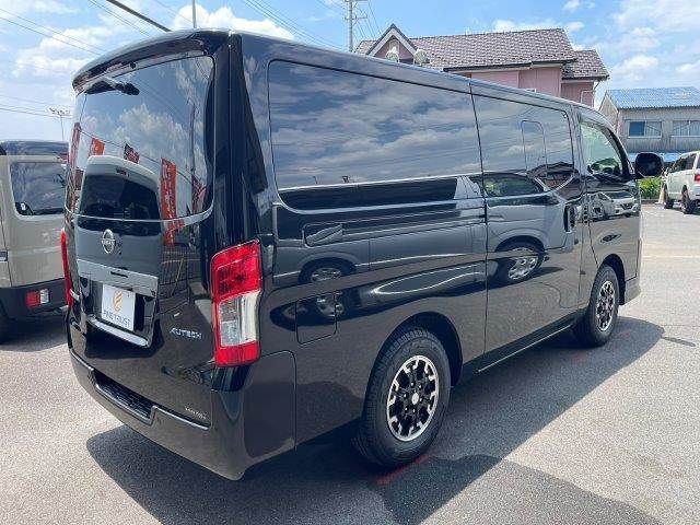 CARAVAN van 4WD