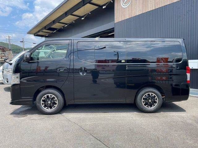 CARAVAN van 4WD