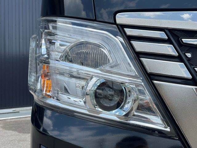 CARAVAN van 4WD