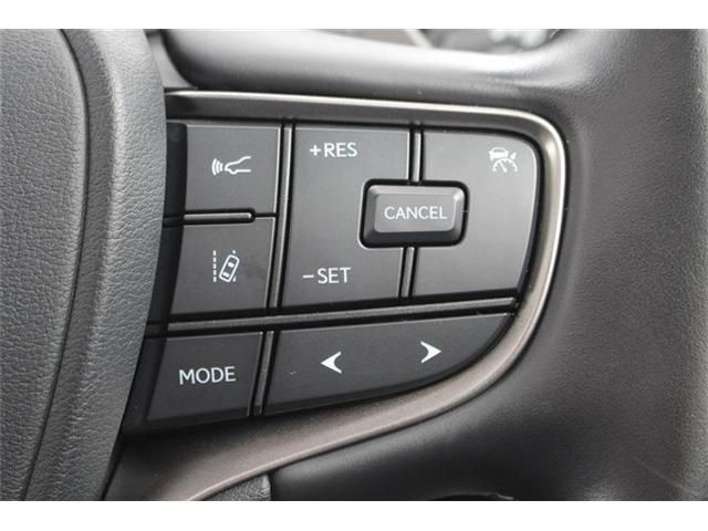 LEXUS UX300e