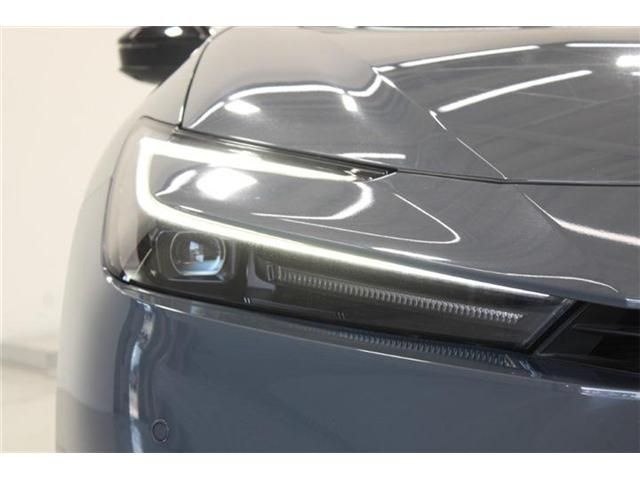 PRIUS 4WD