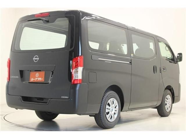 CARAVAN van 4WD