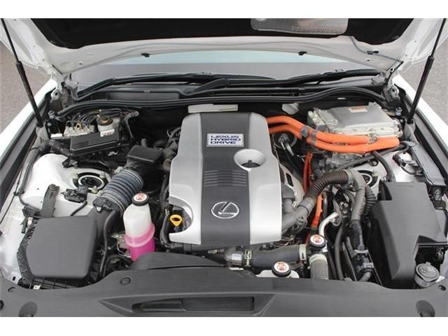 LEXUS IS300h
