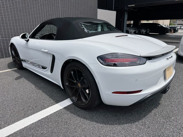 PORSCHE 718BOXSTER