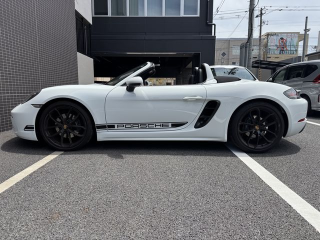 PORSCHE 718BOXSTER