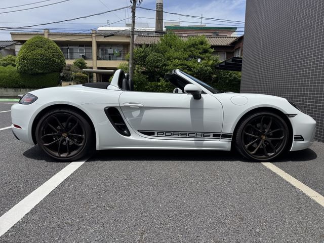PORSCHE 718BOXSTER