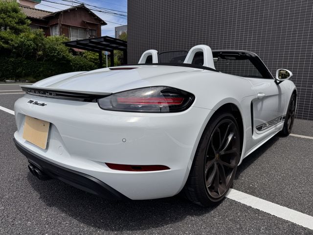 PORSCHE 718BOXSTER