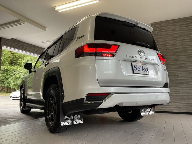 LANDCRUISER wagon