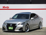 CROWN sedan hybrid