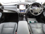 CROWN sedan hybrid