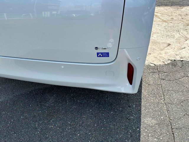 ALPHARD hybrid