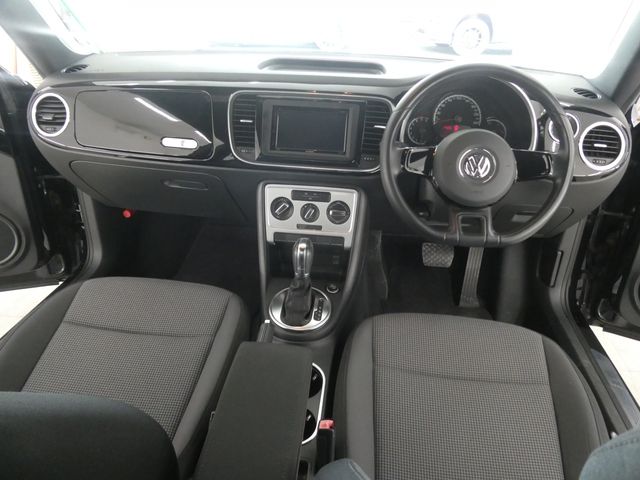VOLKSWAGEN The BEETLE