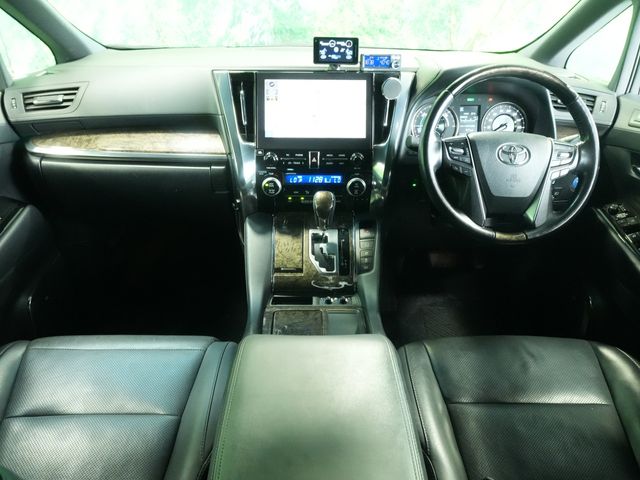 ALPHARD hybrid 4WD
