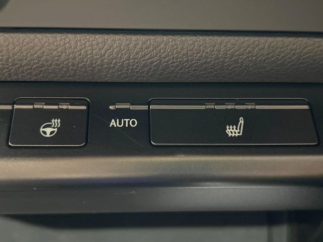 LEXUS UX200