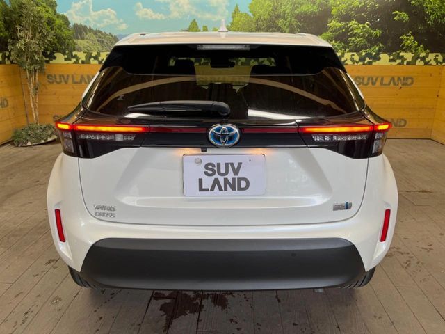 YARIS CROSS HYBRID