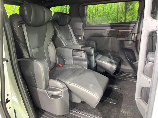 ALPHARD hybrid