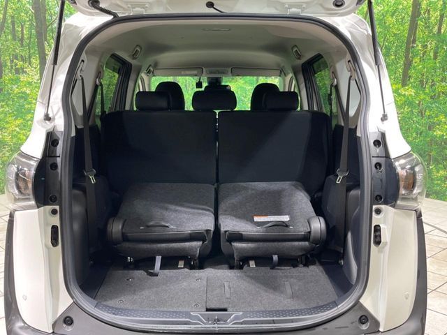 SIENTA HYBRID