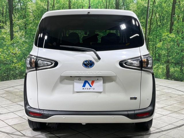 SIENTA HYBRID