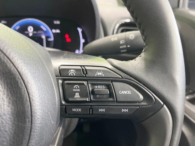 YARIS CROSS HYBRID