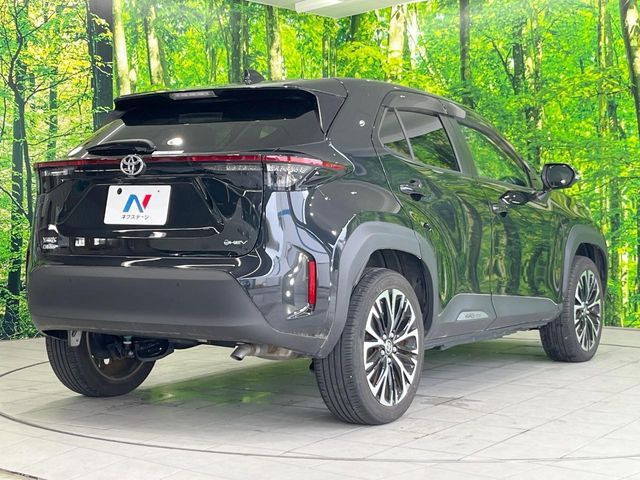 YARIS CROSS HYBRID