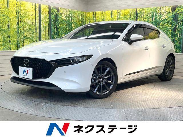 MAZDA3 FASTBACK