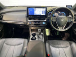 CROWN sedan hybrid