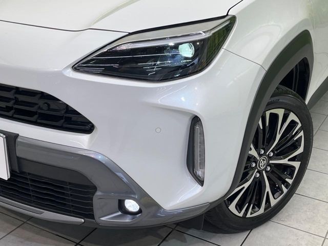YARIS CROSS HYBRID