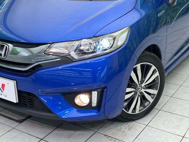 FIT HYBRID