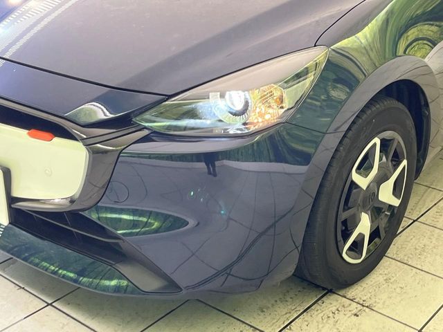 MAZDA2