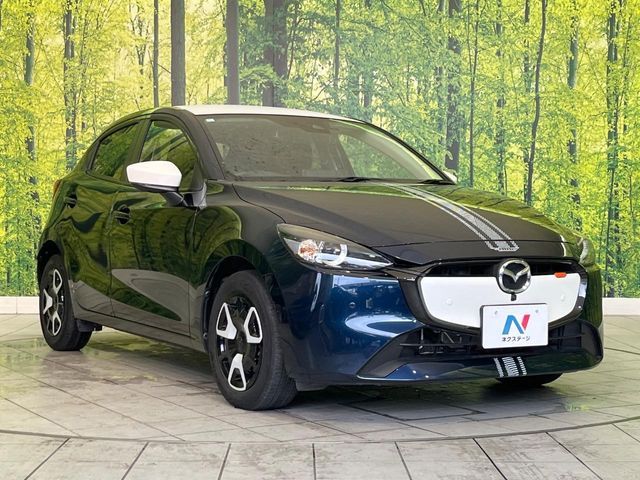 MAZDA2