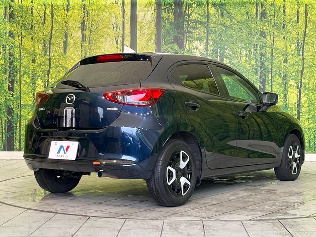 MAZDA2