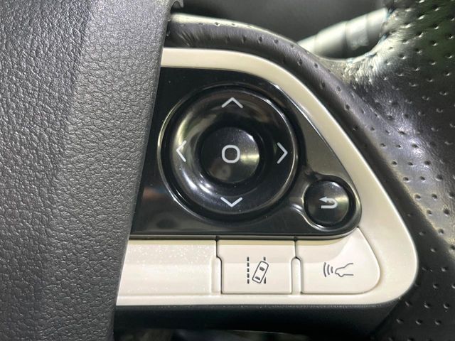 PRIUS 4WD