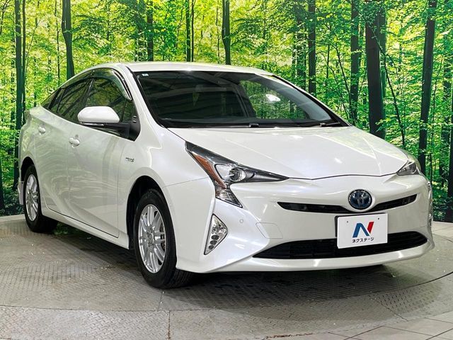 PRIUS 4WD