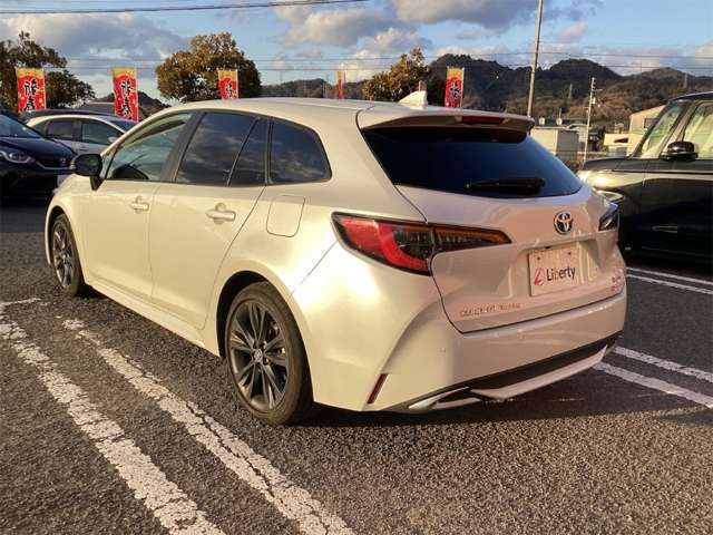 COROLLA TOURING HYBRID