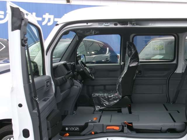 N-VAN