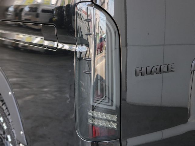 HIACE van 2WD