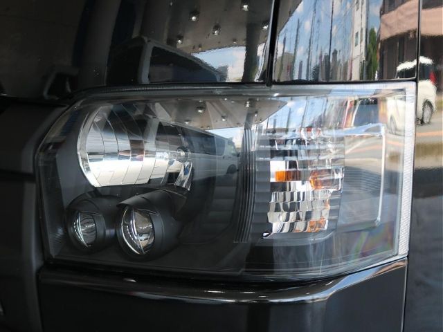 HIACE van 2WD
