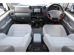 LANDCRUISER van