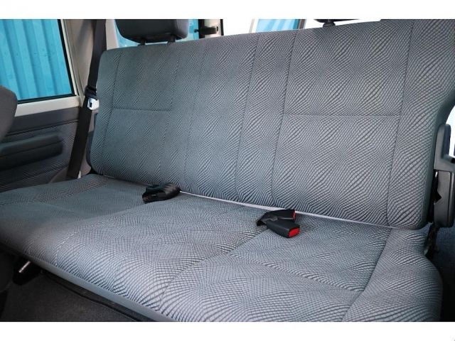 LANDCRUISER van