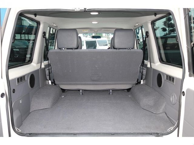 LANDCRUISER van