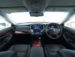 CROWN MAJESTA HYBRID 4WD