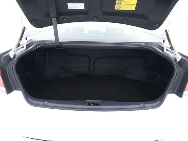 CROWN MAJESTA HYBRID 4WD