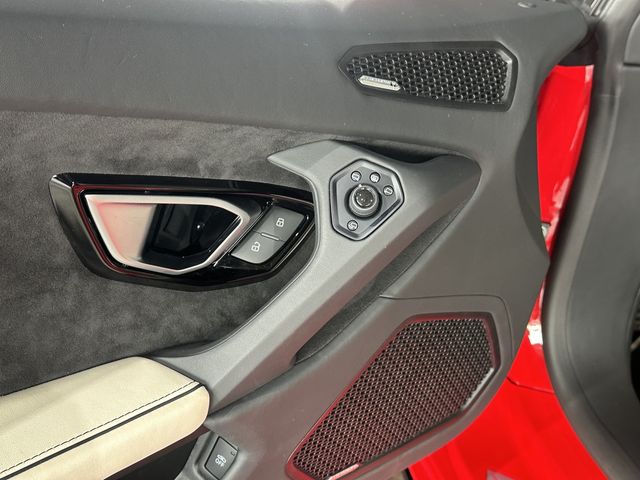 LAMBORGHINI HURACAN Spider