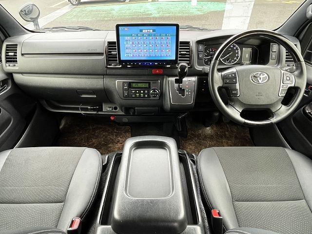 HIACE van 4WD