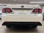 CROWN sedan hybrid