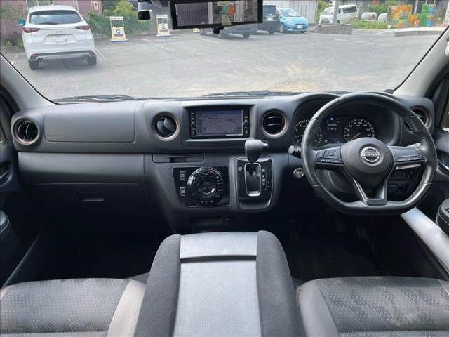 CARAVAN van 2WD