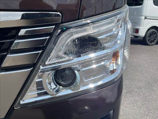 CARAVAN van 2WD