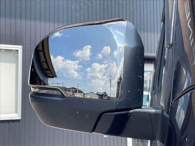 CARAVAN van 2WD
