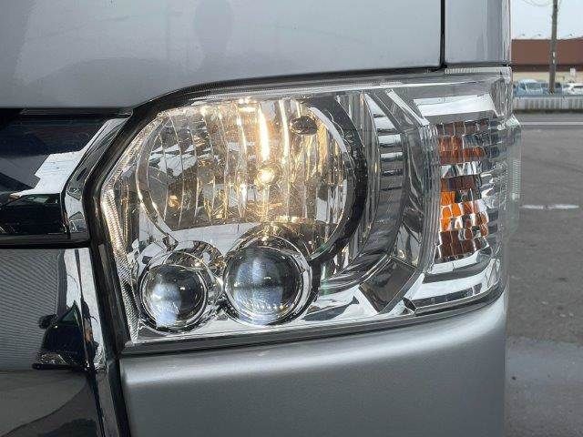 HIACE van 4WD