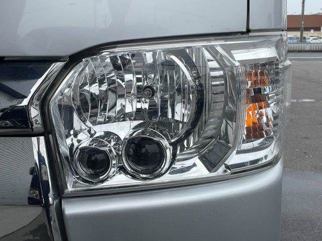 HIACE van 4WD